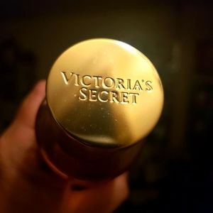 VICTORIA'S SECRET COCONUT PASSION SPRAY
